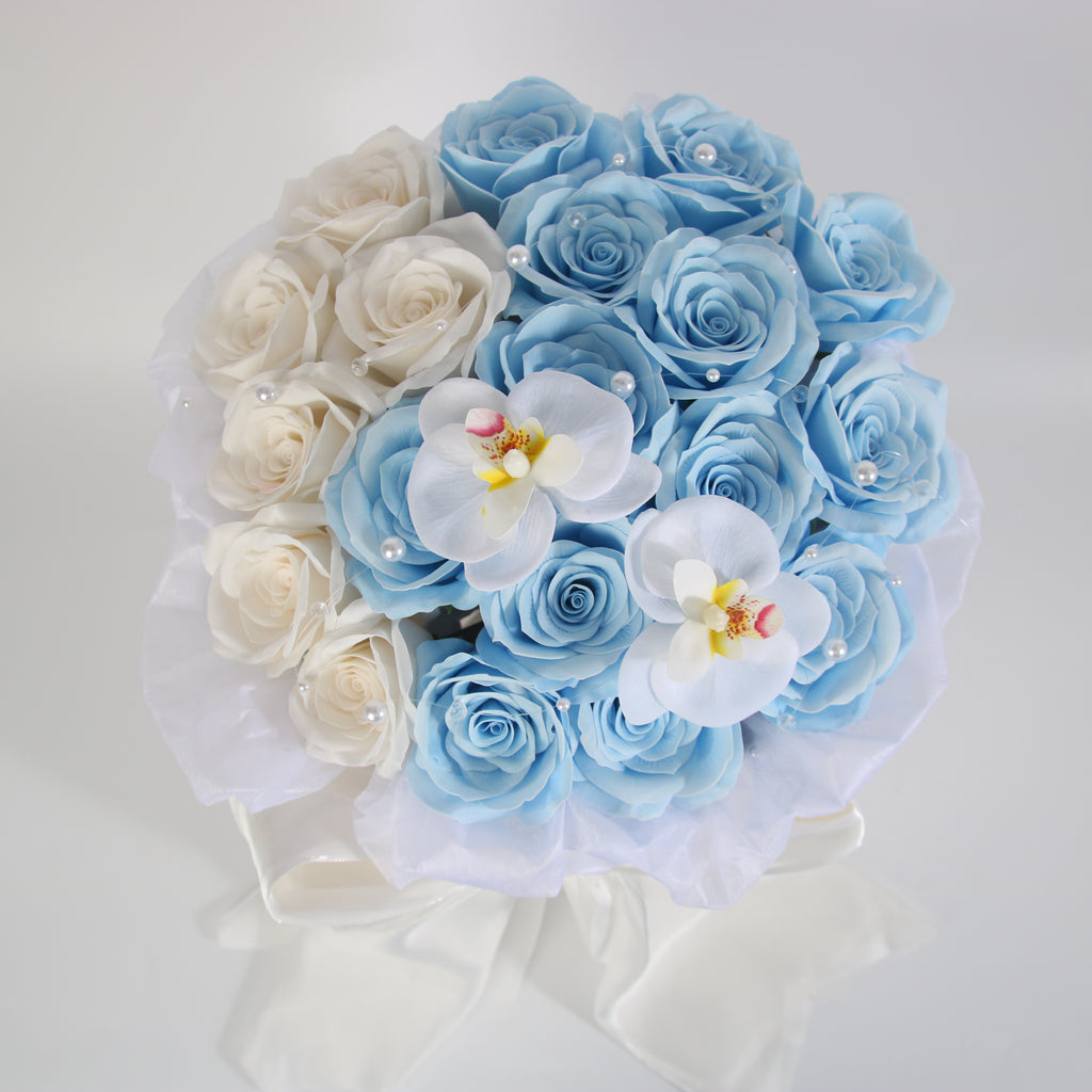 Blue & White Rose Bouquet Gift Box