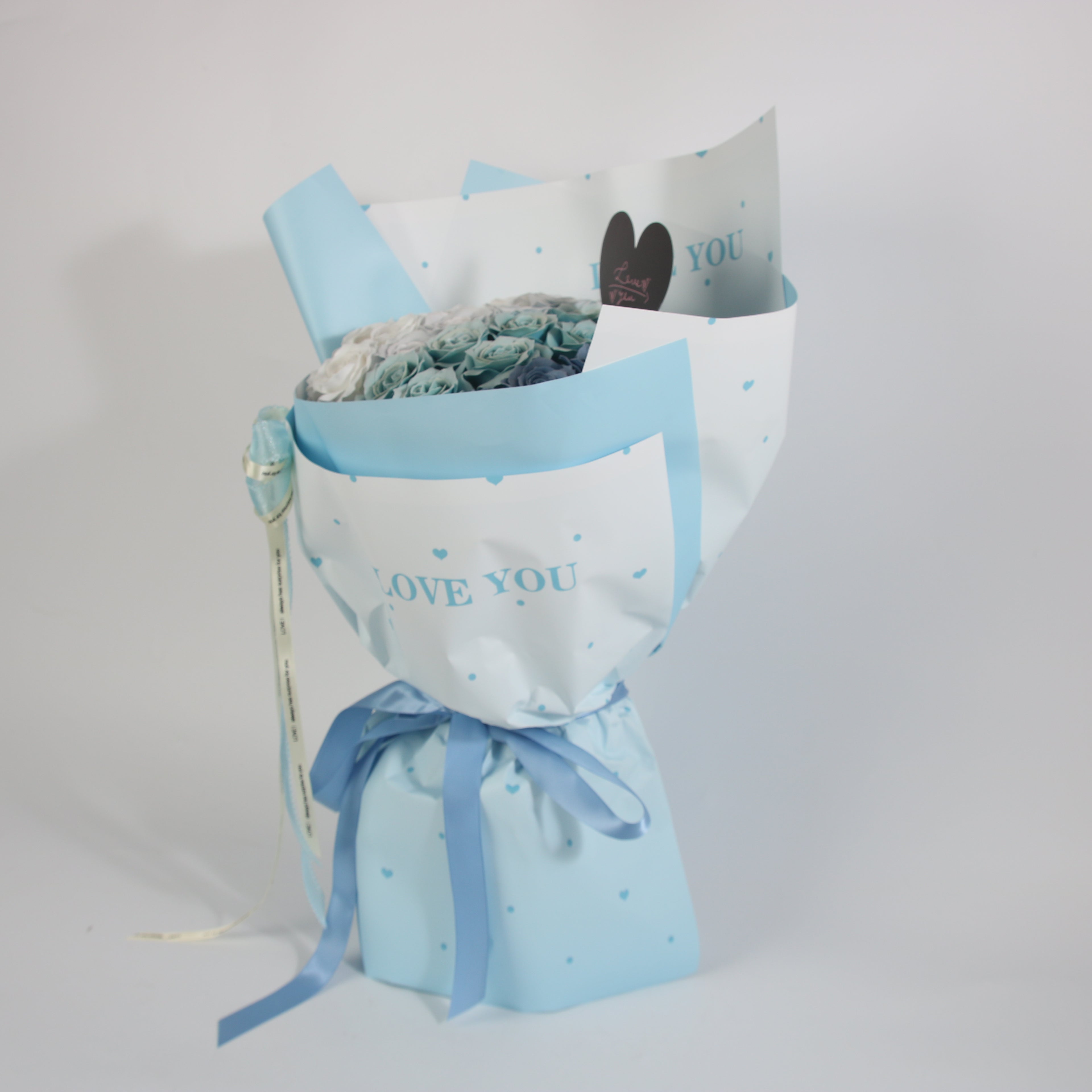 Blue Dream Rose Bouquet – White & Blue Eternal Roses