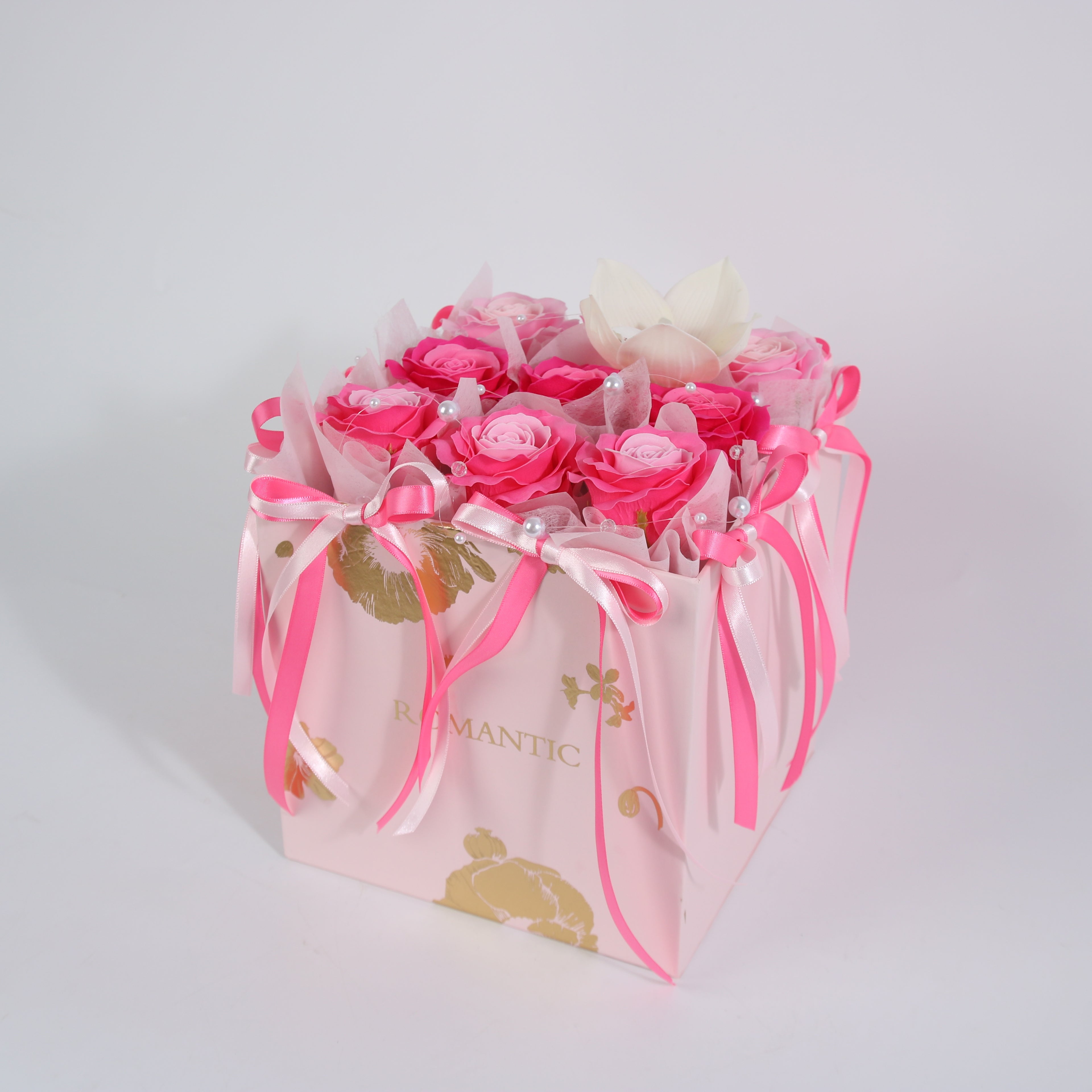 Pink Elegance Luxury Rose Box