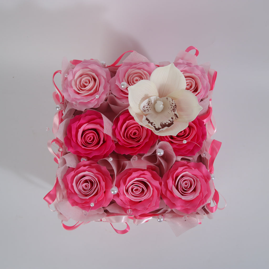 Pink Elegance Luxury Rose Box
