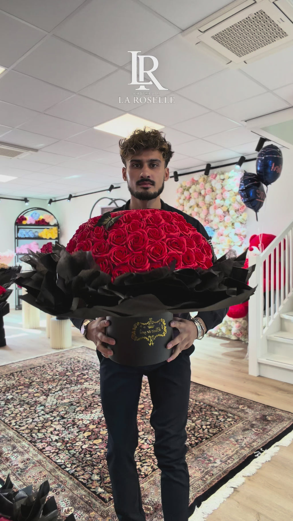 Royal Bloodline 200 Roses