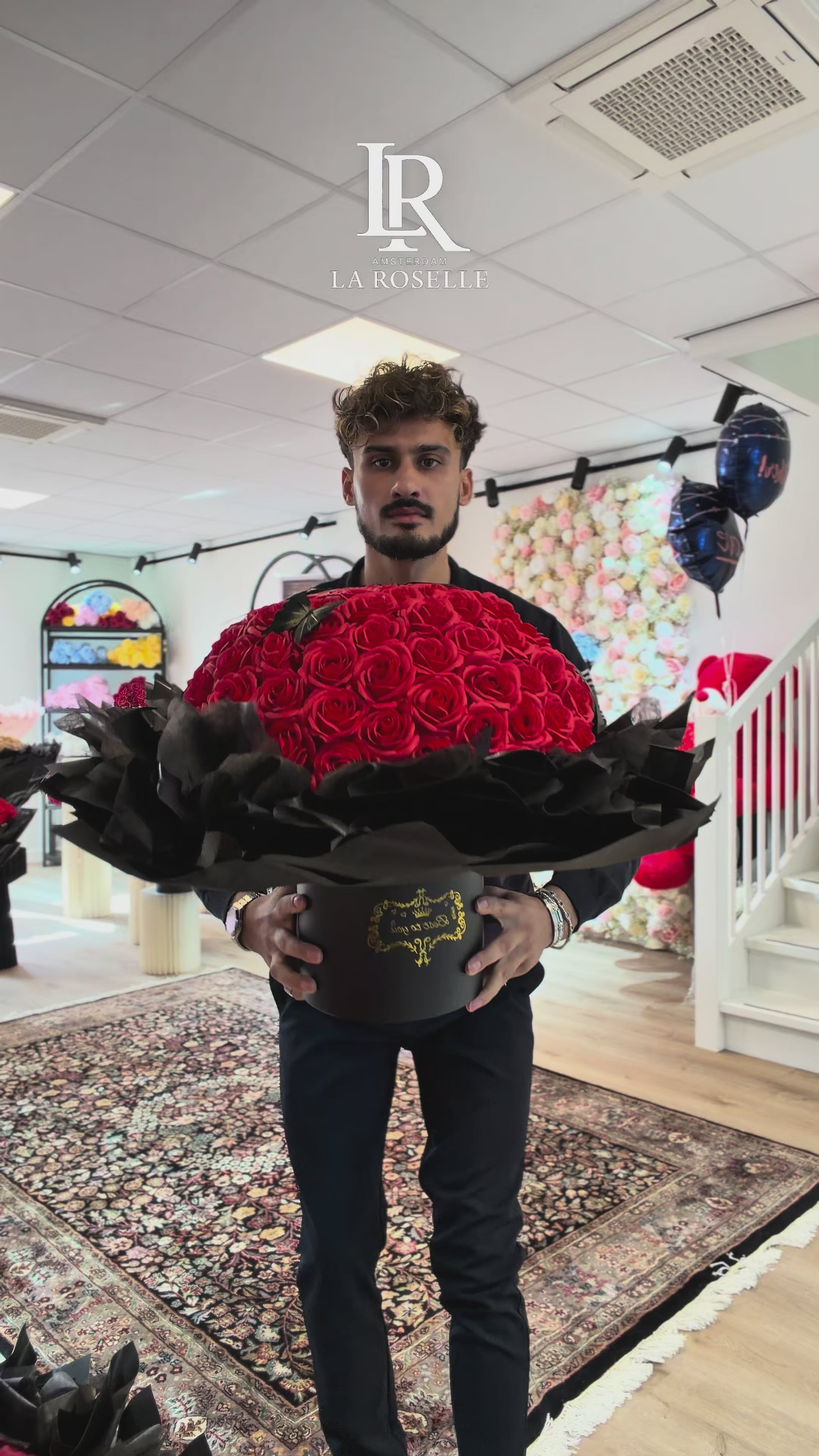 Royal Bloodline 200 Roses