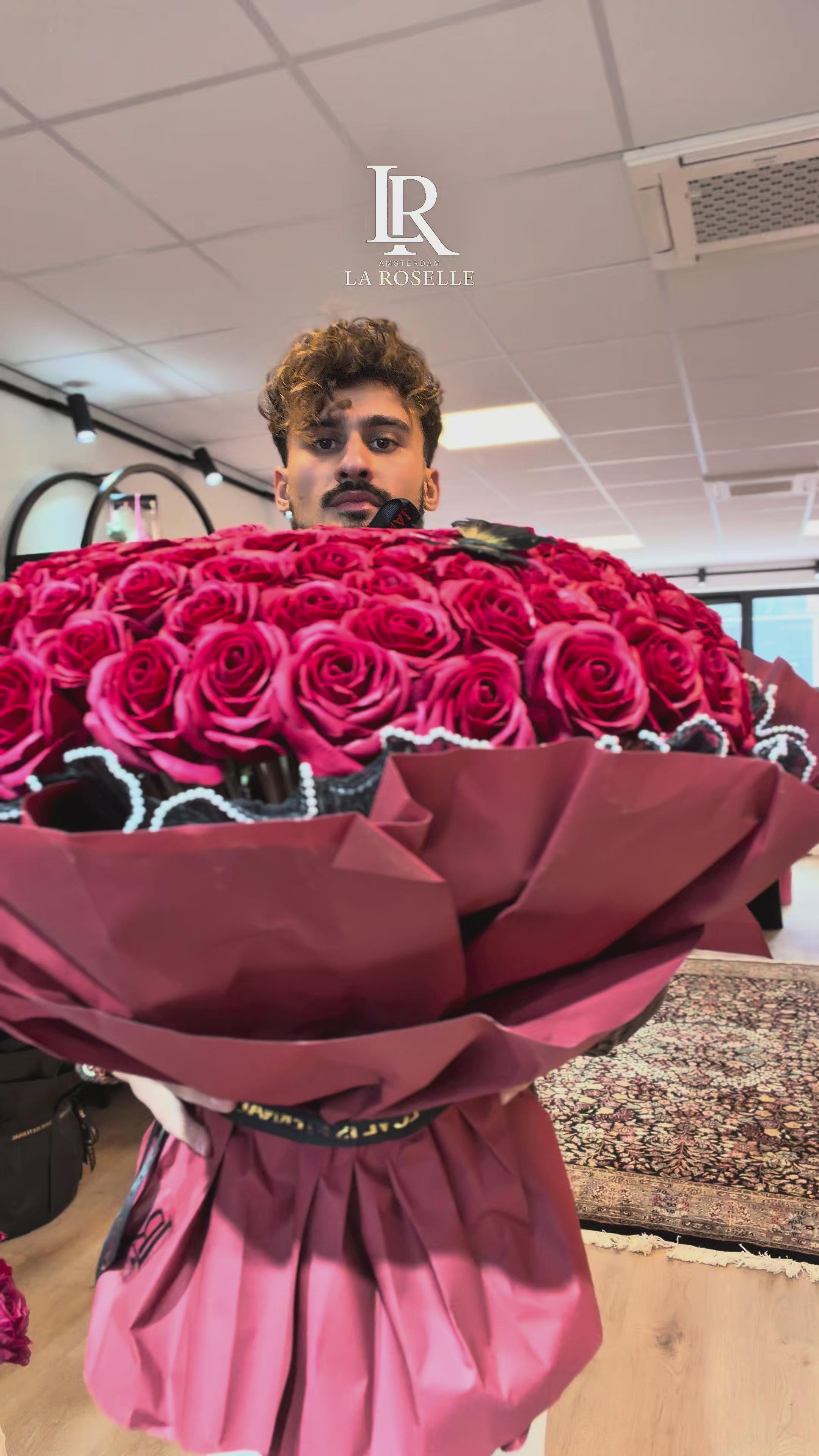 Imperial Rouge 200 Roses